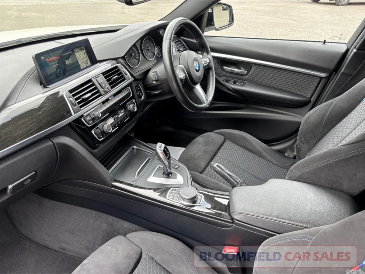 BMW 3-Series Estate, Petrol, 2018, White