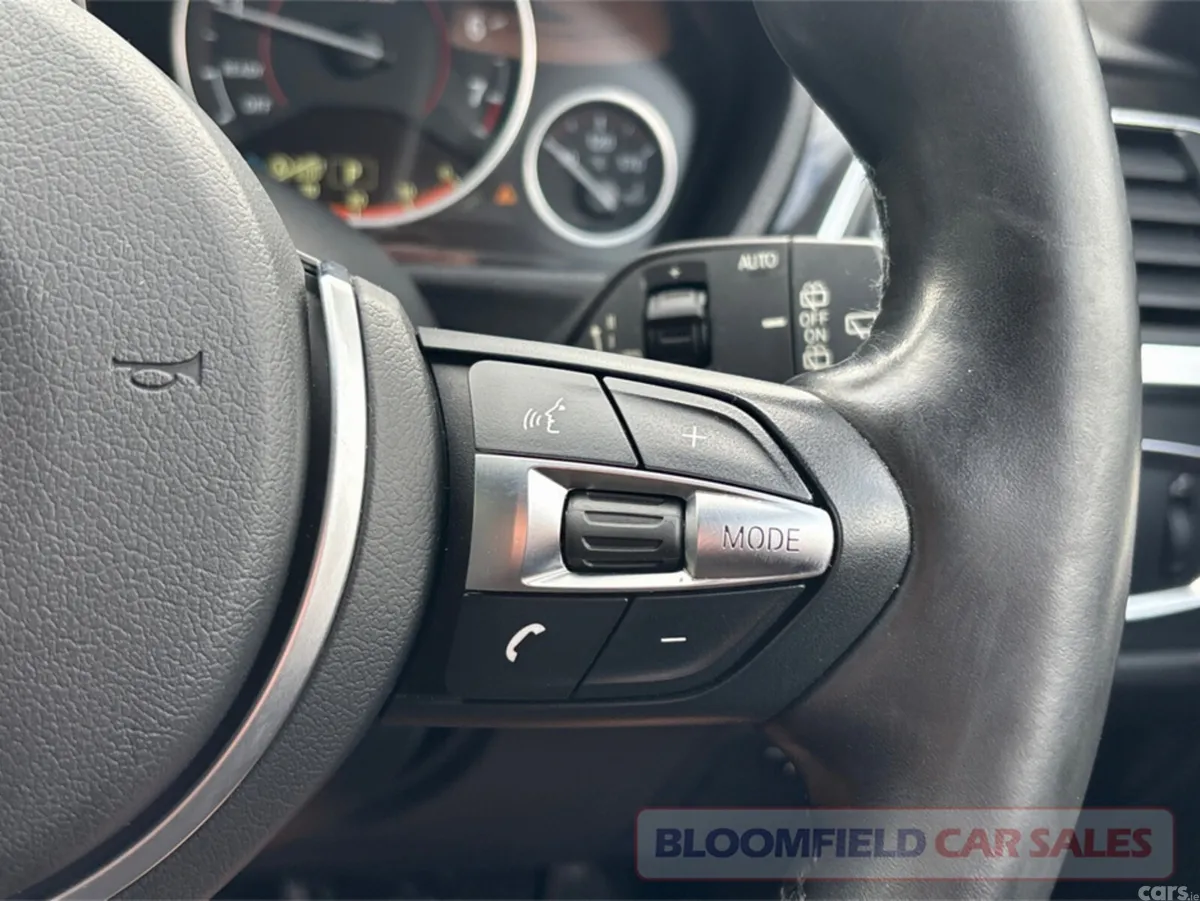 BMW 3-Series Estate, Petrol, 2018, White