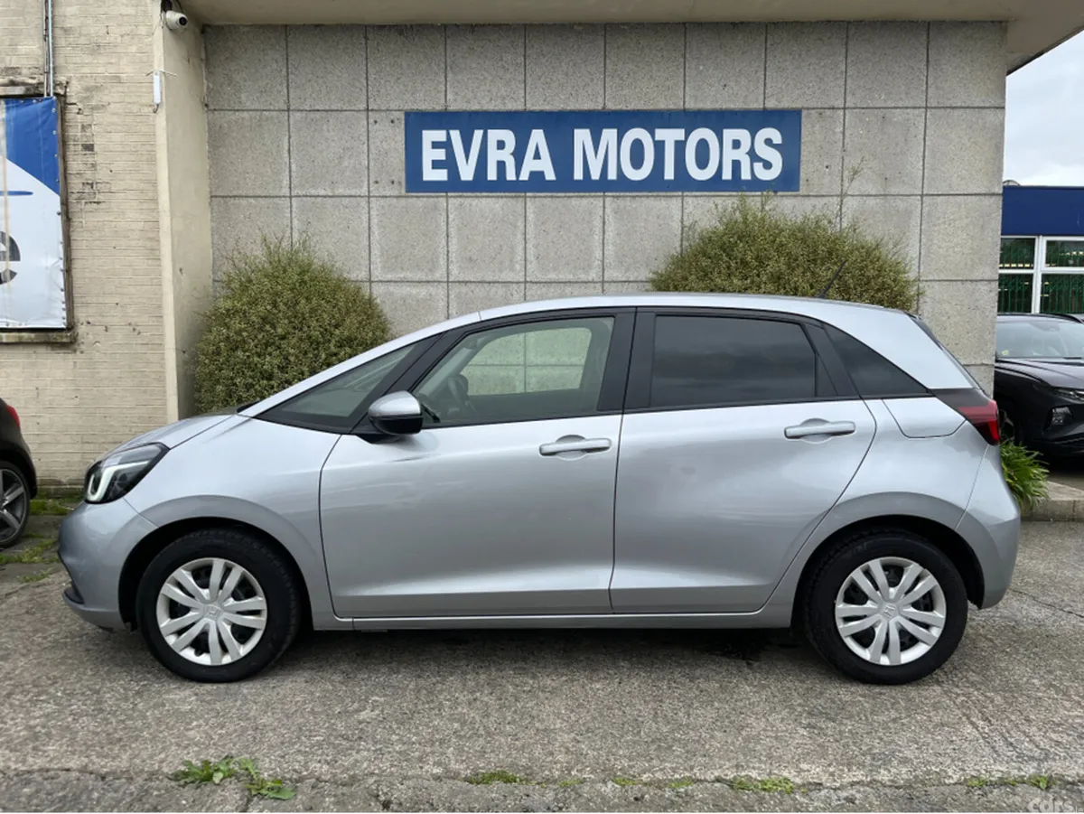 Honda Fit Hatchback, Petrol Hybrid, 2023, Silver
