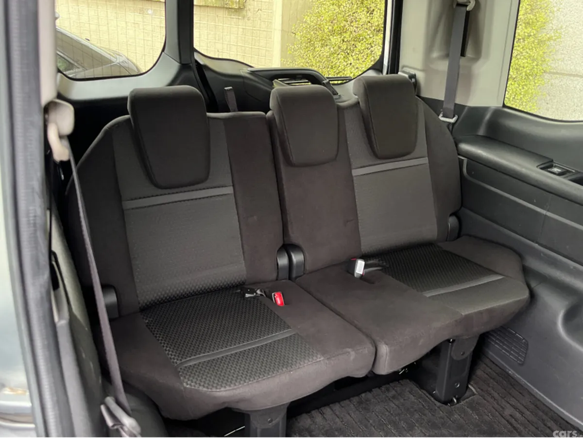 Honda Stepwagon MPV, Petrol Hybrid, 2019, Silver