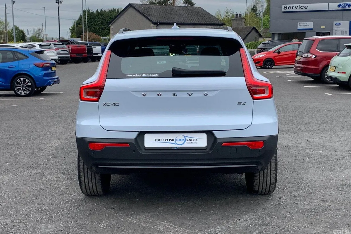 Volvo XC40 SUV, Petrol Hybrid, 2025, Blue