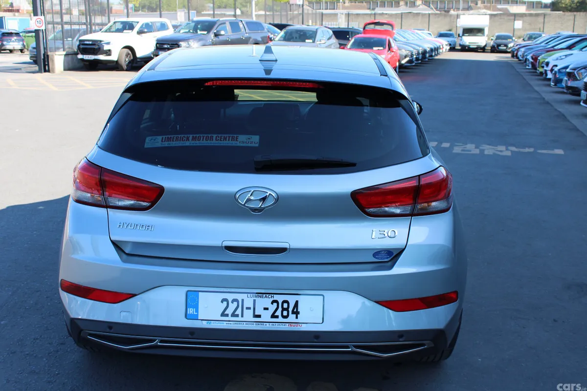 Hyundai i30 Hatchback, Diesel, 2022, Grey