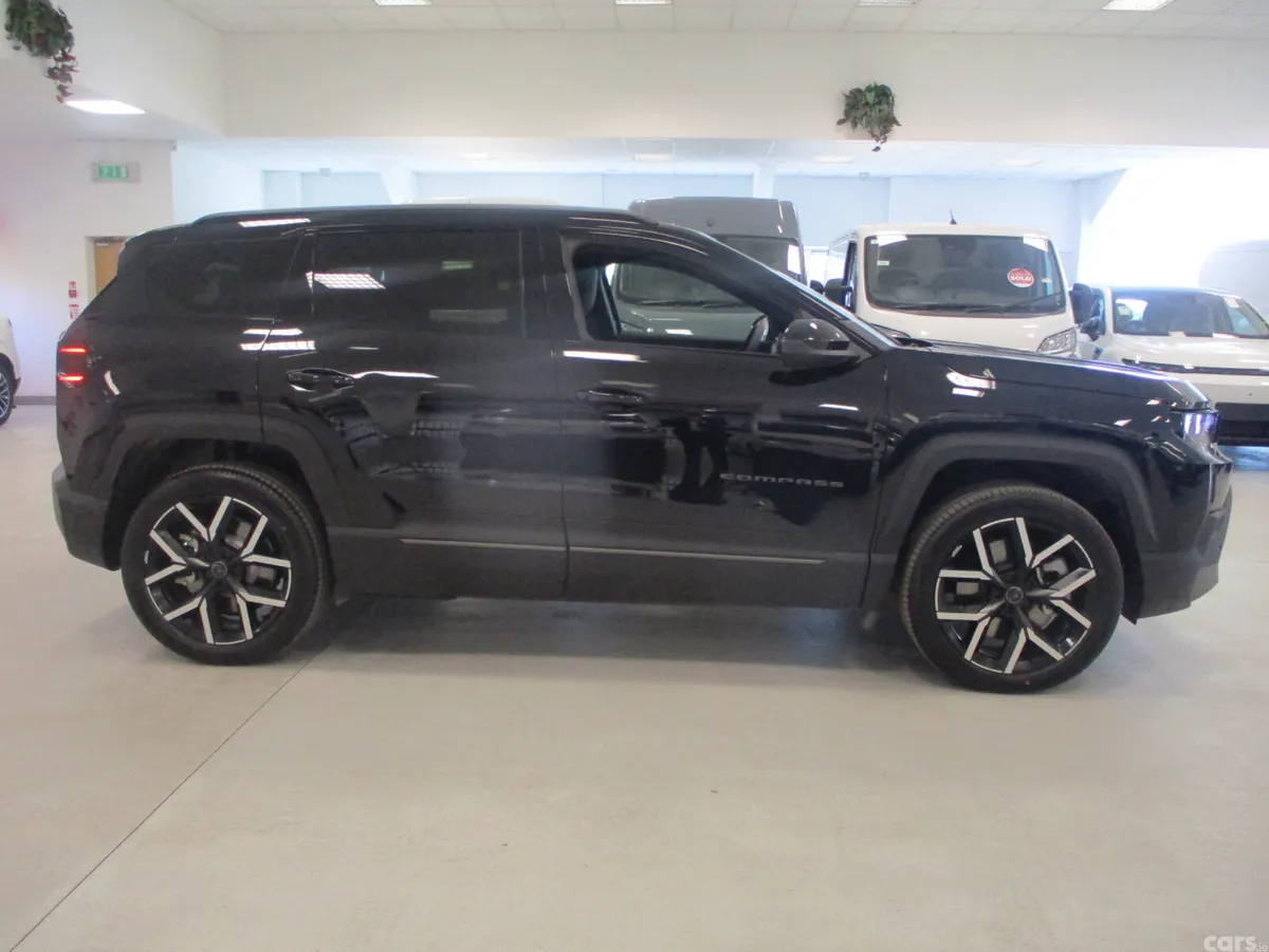 Jeep Compass SUV, Electric, 2026, Black