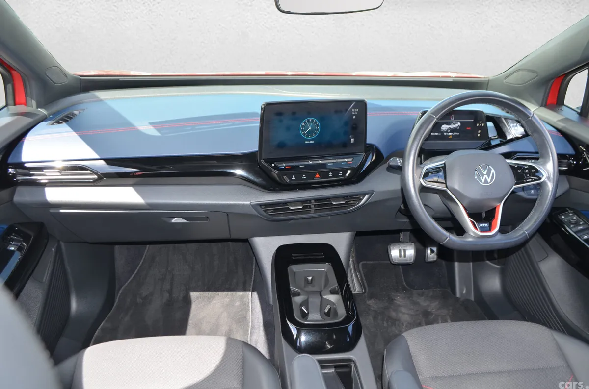 Volkswagen ID.4 Hatchback, Electric, 2022, Red