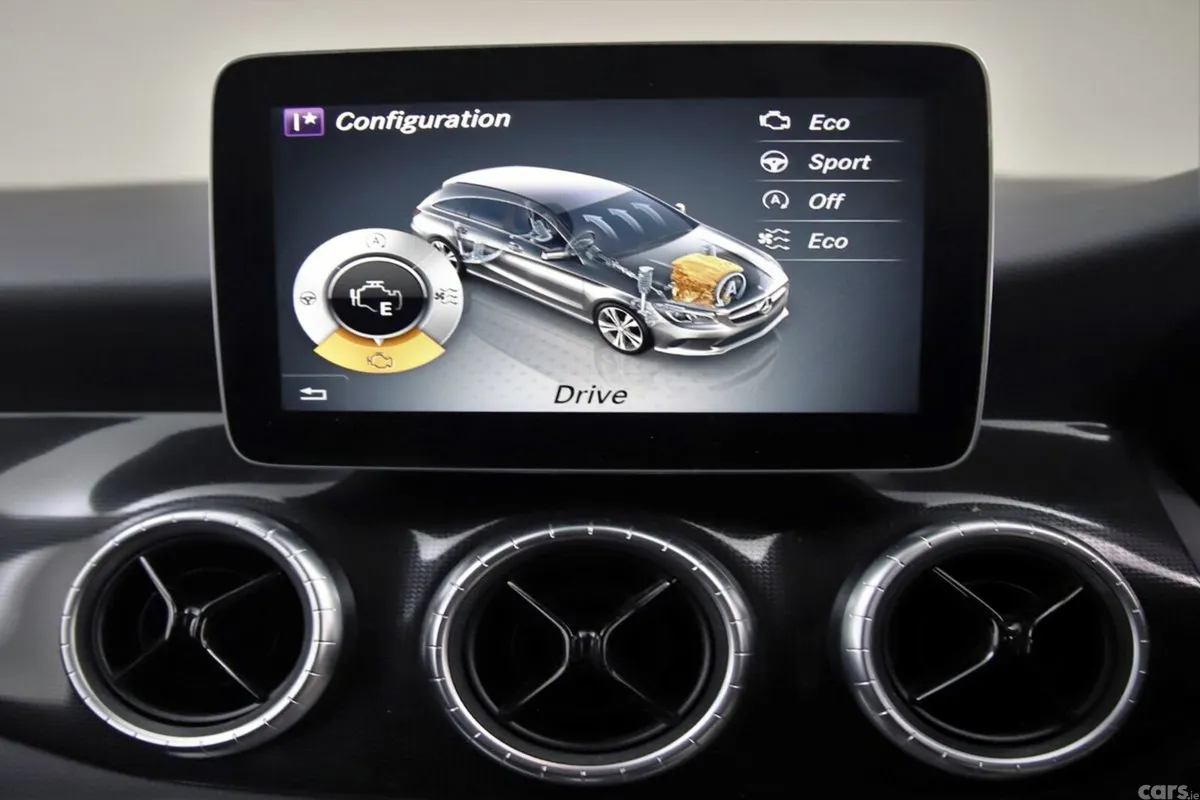 Mercedes-Benz CLA Coupe, Petrol, 2016, White