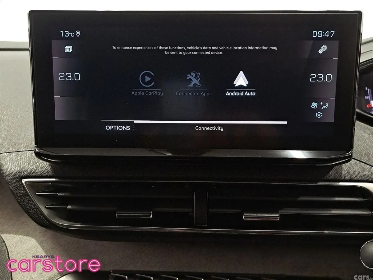 Peugeot 5008 MPV, Petrol Hybrid, 2024, White