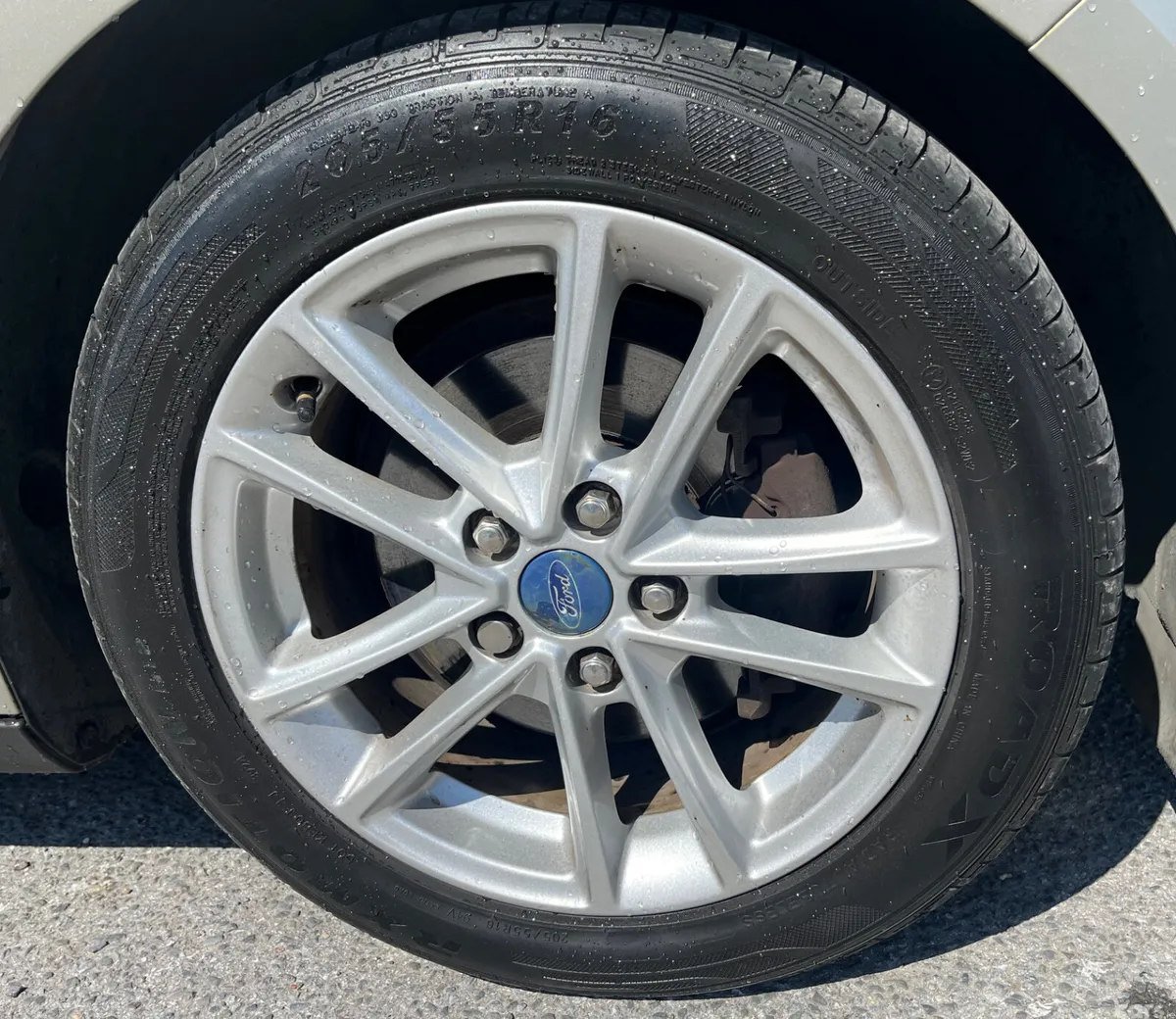 Ford Focus Hatchback, Diesel, 2016, Silver