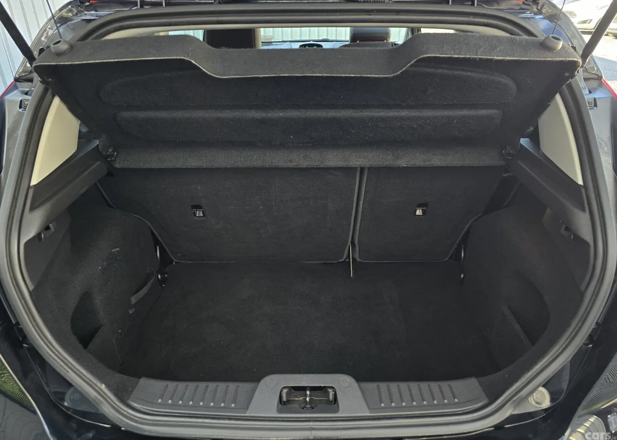 Ford Fiesta Hatchback, Petrol, 2015, Black
