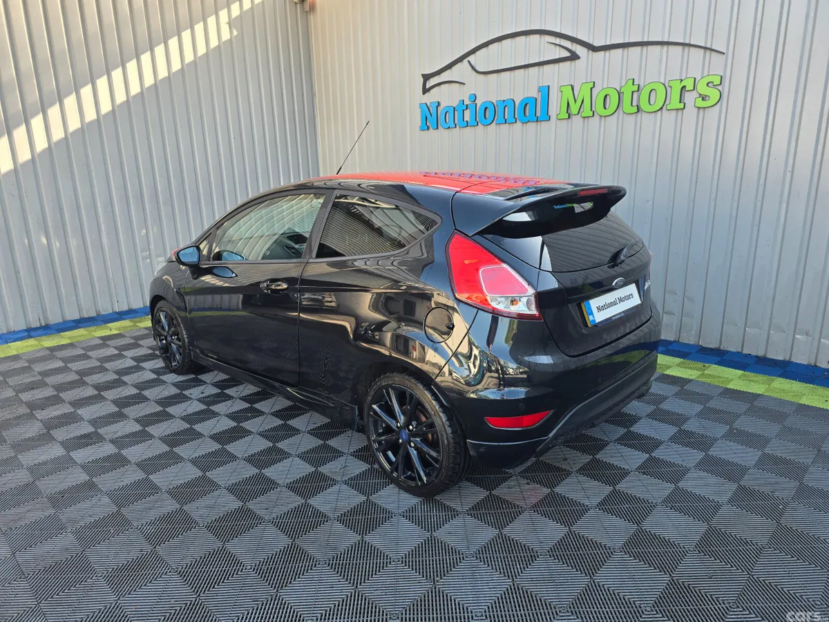 Ford Fiesta Hatchback, Petrol, 2015, Black