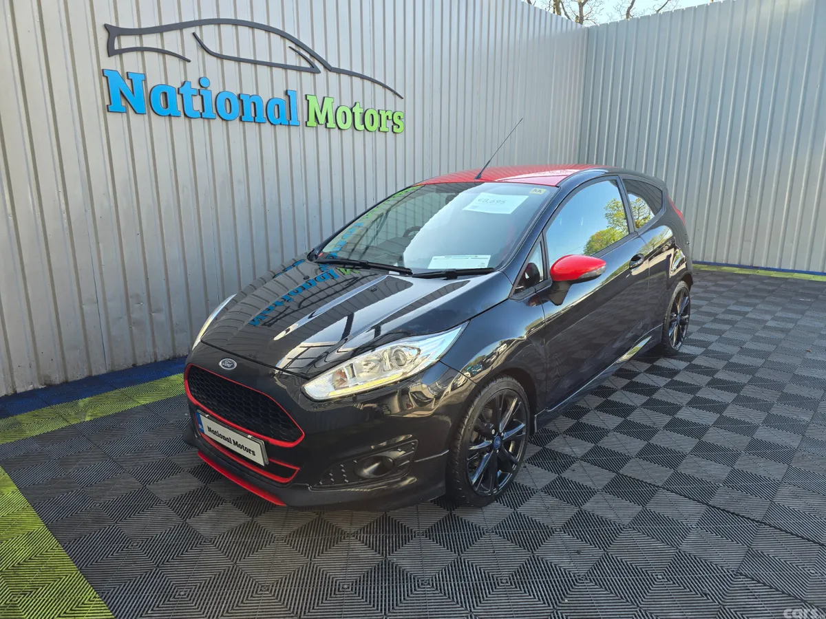Ford Fiesta Hatchback, Petrol, 2015, Black
