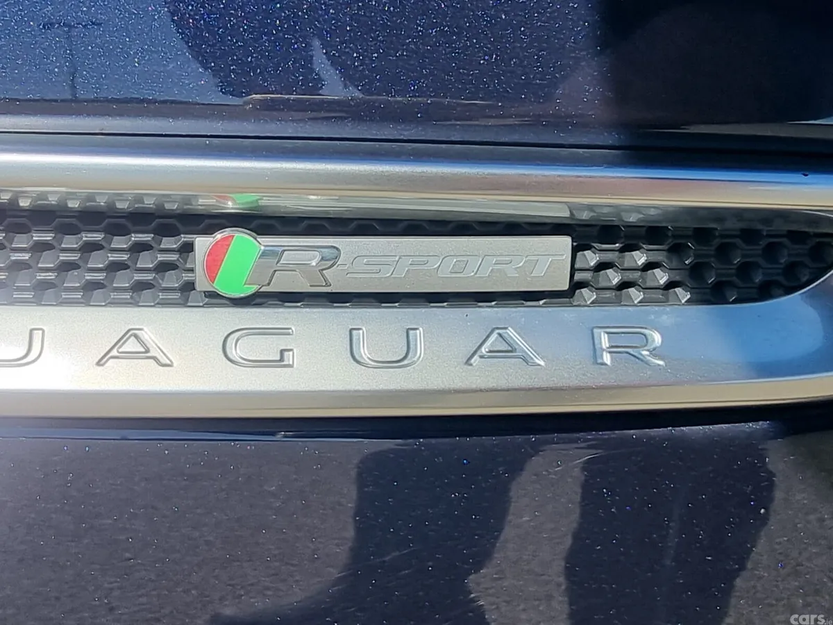 Jaguar XE Saloon, Diesel, 2015, Blue