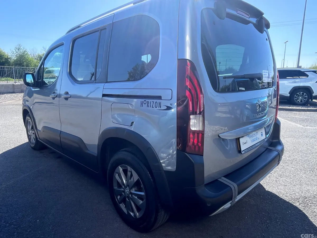 Peugeot Rifter MPV, Diesel, 2022, Silver