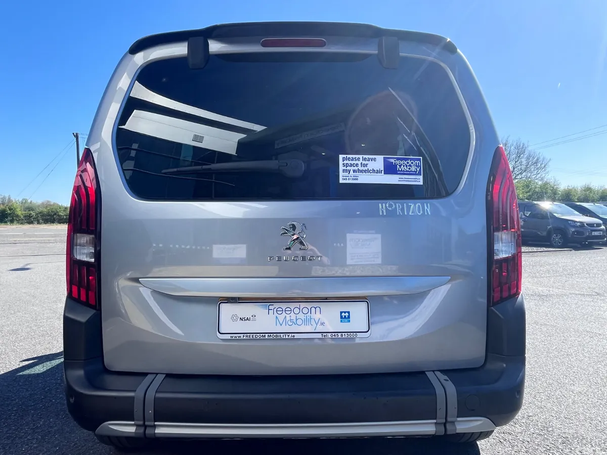 Peugeot Rifter MPV, Diesel, 2022, Silver