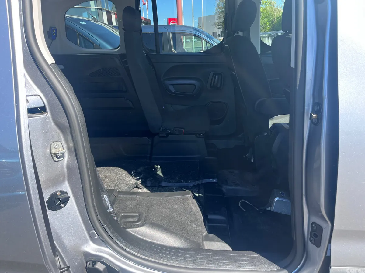 Peugeot Rifter MPV, Diesel, 2022, Silver