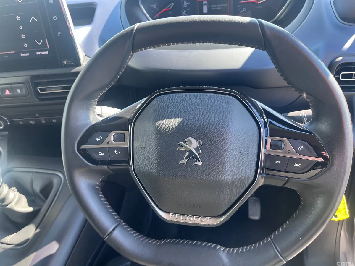 Peugeot Rifter MPV, Diesel, 2022, Silver