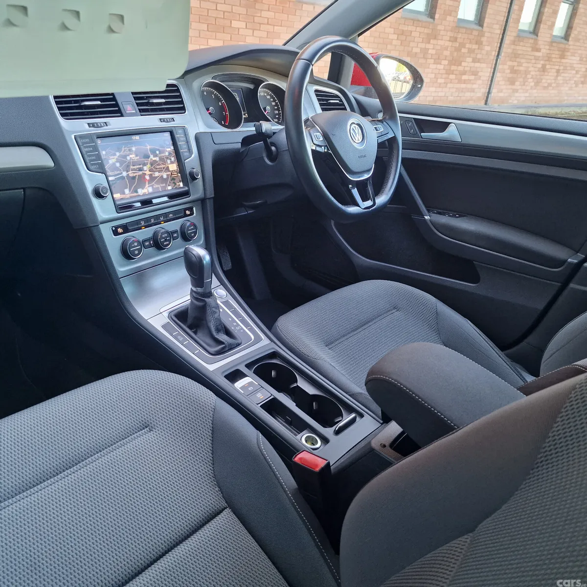 Volkswagen Golf Hatchback, Petrol, 2016, Red