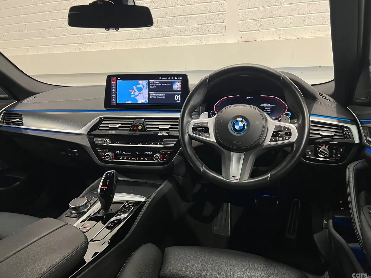 BMW 5-Series Saloon, Petrol Plug-in Hybrid, 2023, Black