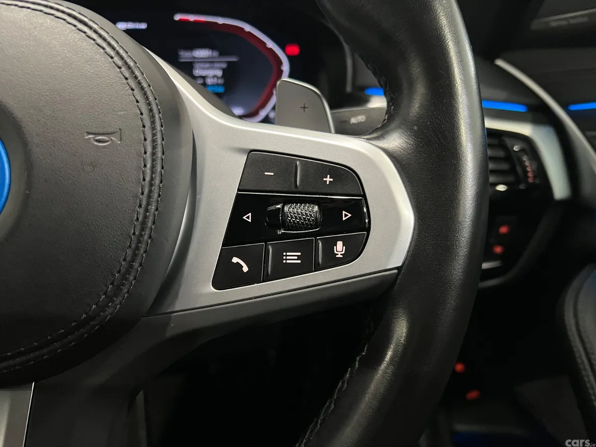 BMW 5-Series Saloon, Petrol Plug-in Hybrid, 2023, Black
