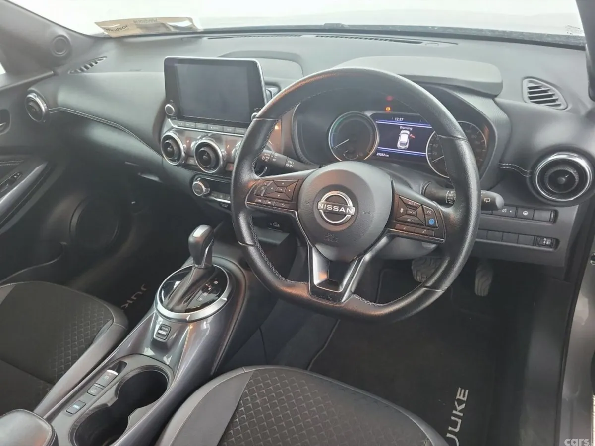 Nissan Juke SUV, Petrol Hybrid, 2024, Grey
