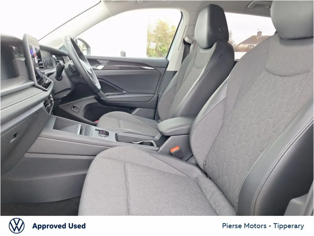 Volkswagen Tayron Estate, Diesel, 2025, Silver