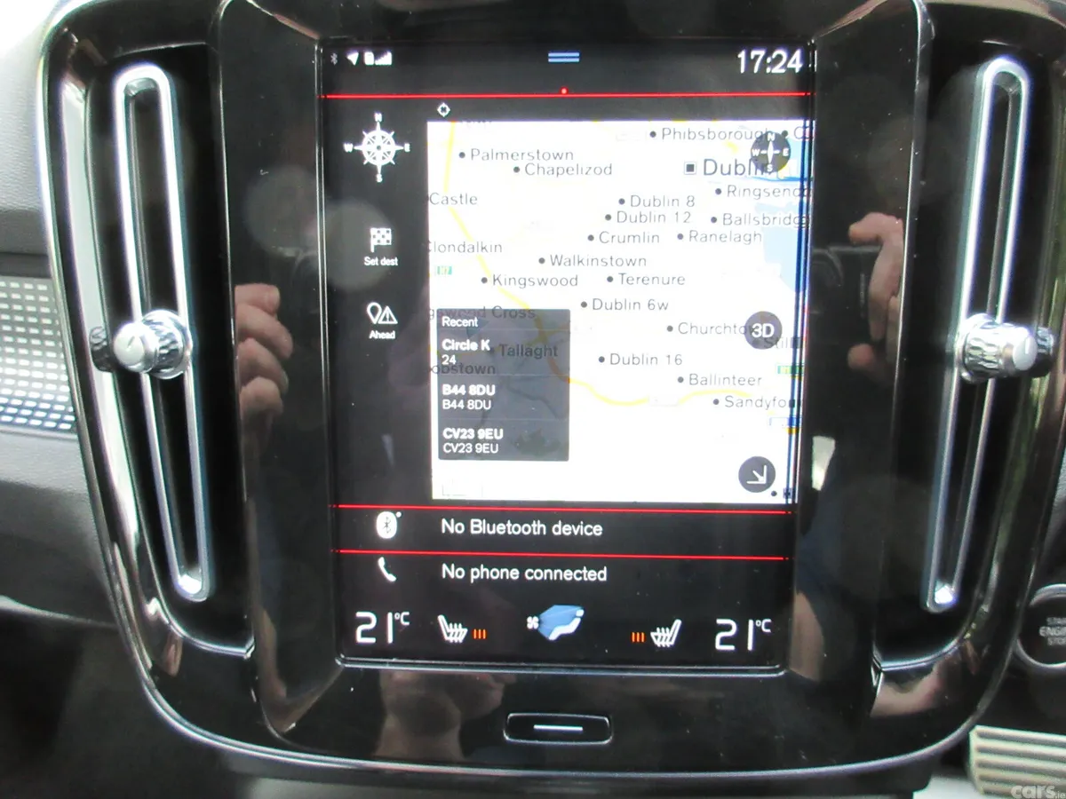 Volvo XC40 Estate, Petrol Plug-in Hybrid, 2021, Red