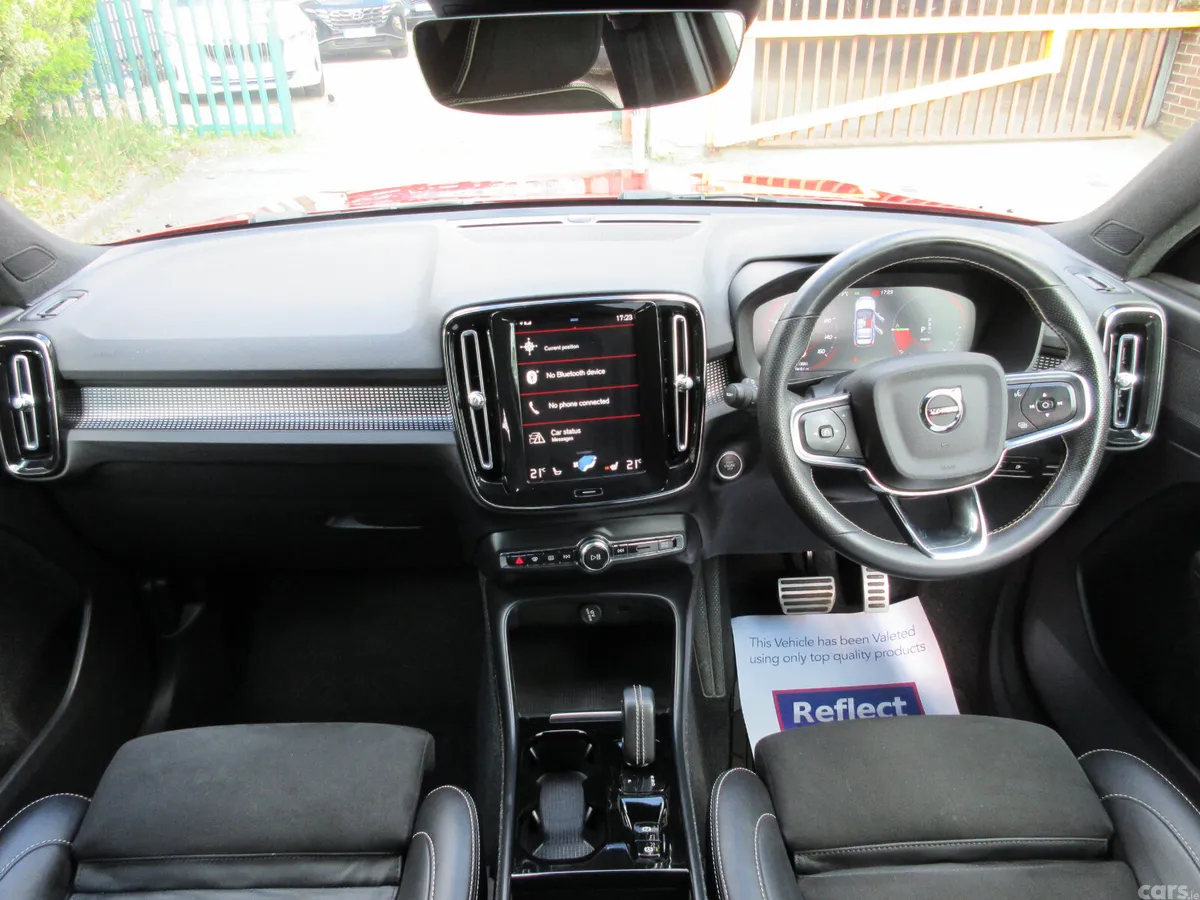 Volvo XC40 Estate, Petrol Plug-in Hybrid, 2021, Red
