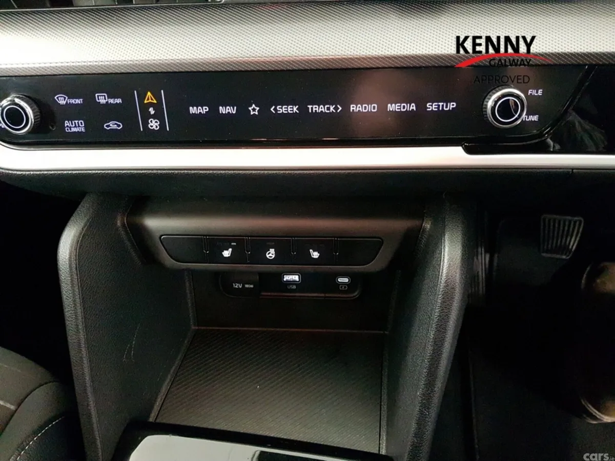 Kia Sportage MPV, Diesel, 2022, Grey