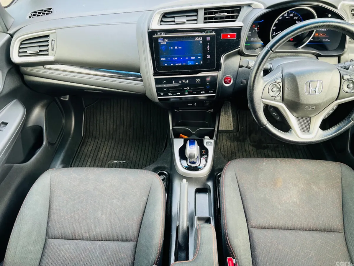 Honda Fit Hatchback, Petrol Hybrid, 2017, White
