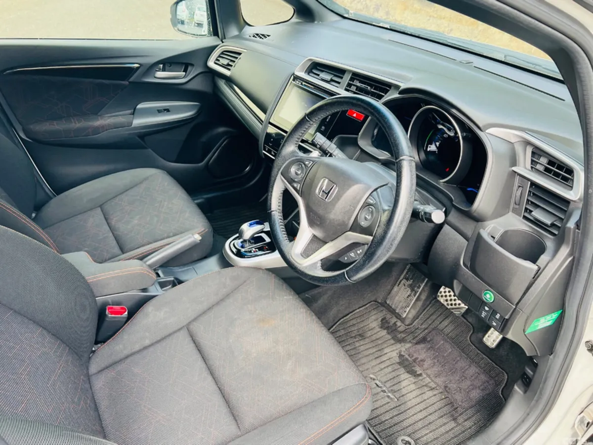 Honda Fit Hatchback, Petrol Hybrid, 2017, White