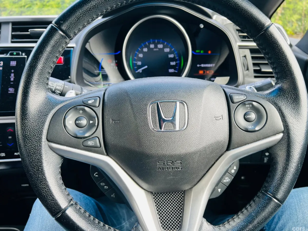 Honda Fit Hatchback, Petrol Hybrid, 2017, White