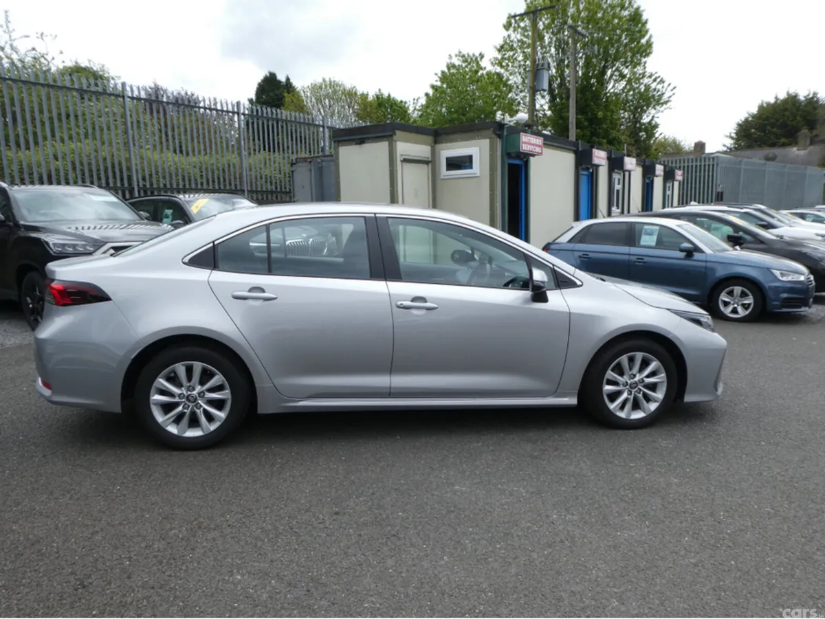 Toyota Corolla Saloon, Petrol Hybrid, 2023, Grey