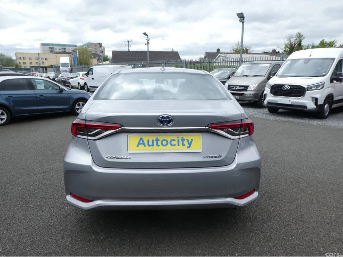 Toyota Corolla Saloon, Petrol Hybrid, 2023, Grey