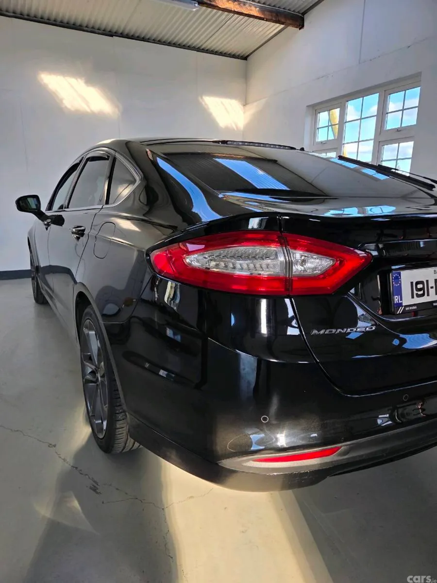 Ford Mondeo Hatchback, Diesel, 2019, Black