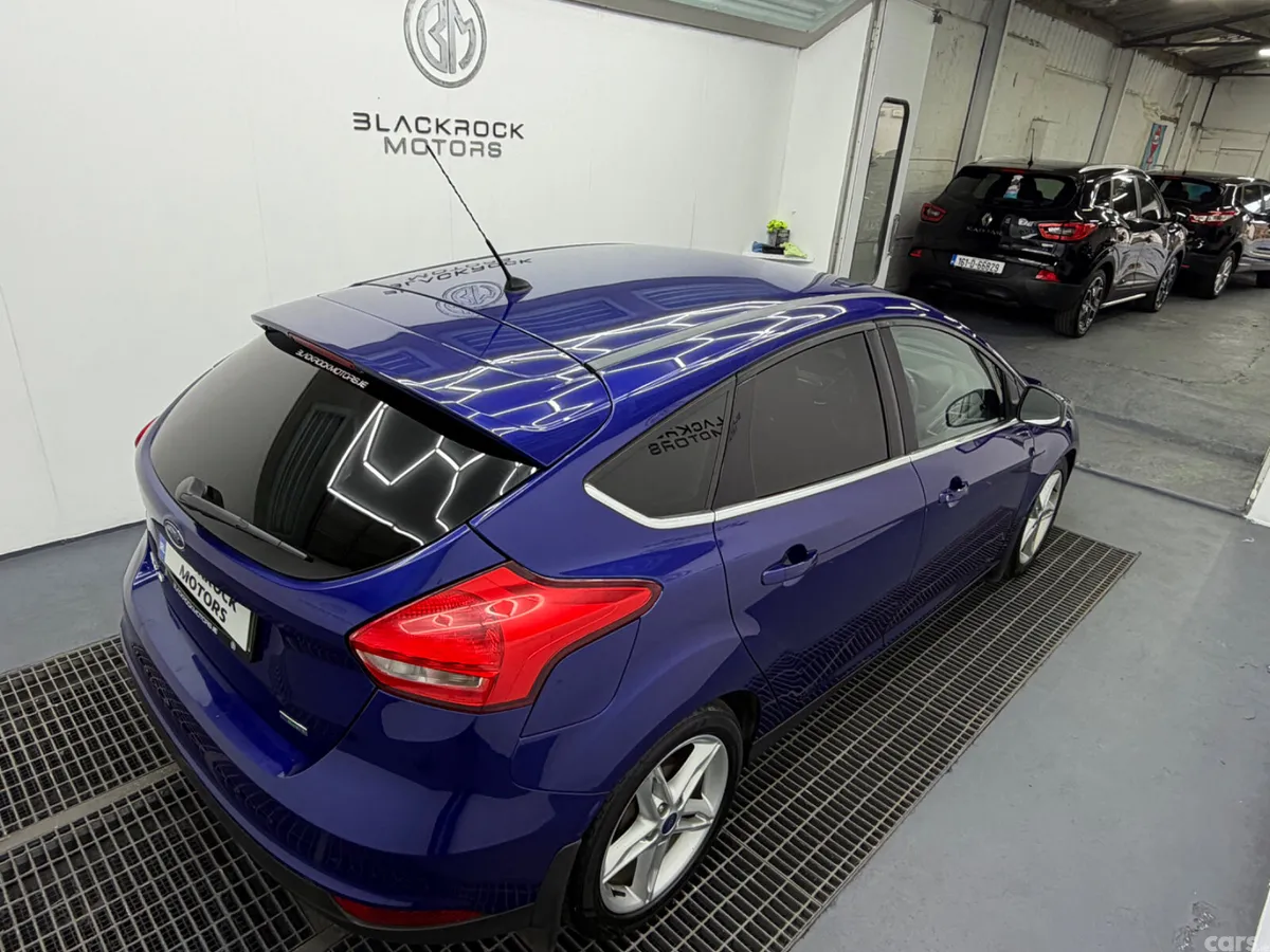 Ford Focus Hatchback, Petrol, 2015, Blue