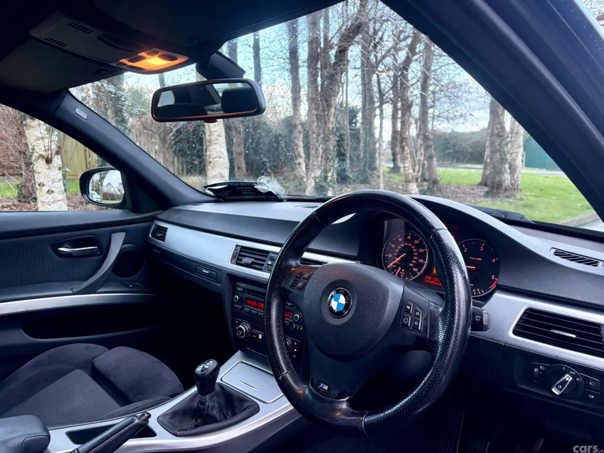BMW 3-Series Saloon, Diesel, 2010, Black