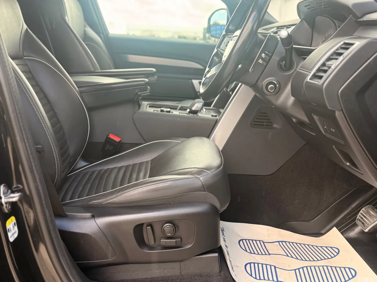 Land Rover Discovery SUV, Diesel, 2023, Black