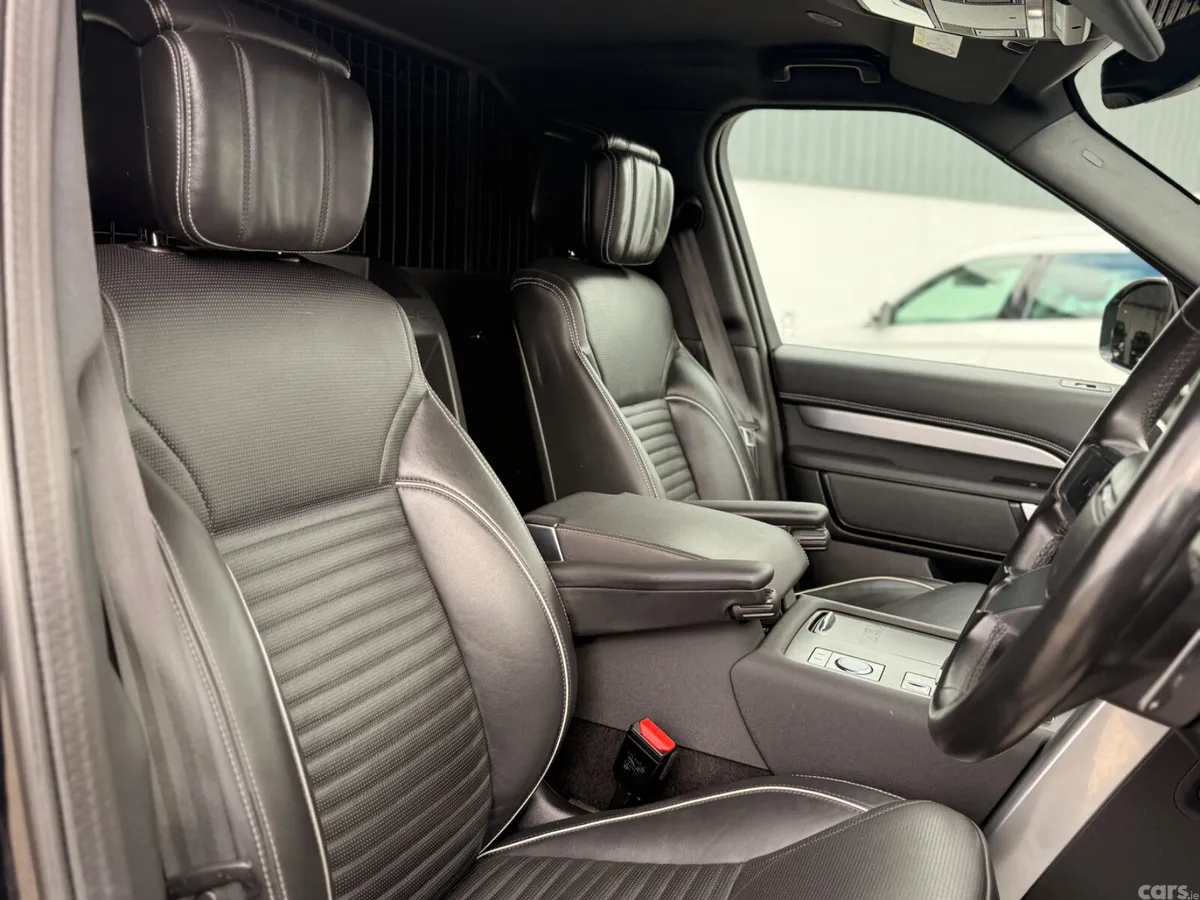 Land Rover Discovery SUV, Diesel, 2023, Black
