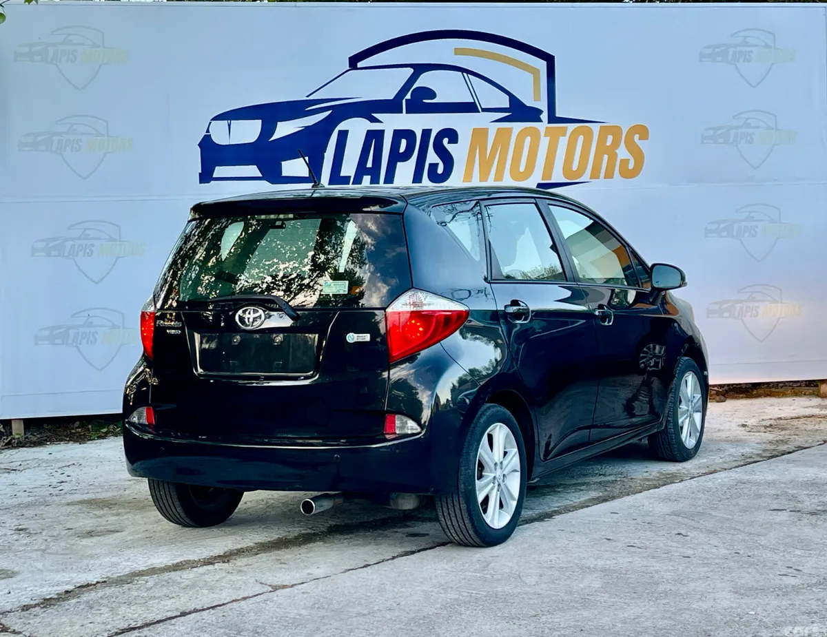 Toyota Ractis Hatchback, Petrol, 2013, Black