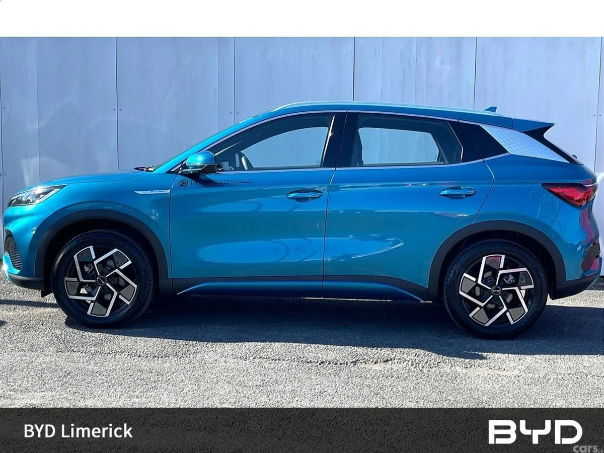 BYD ATTO 3 MPV, Electric, 2024, Blue