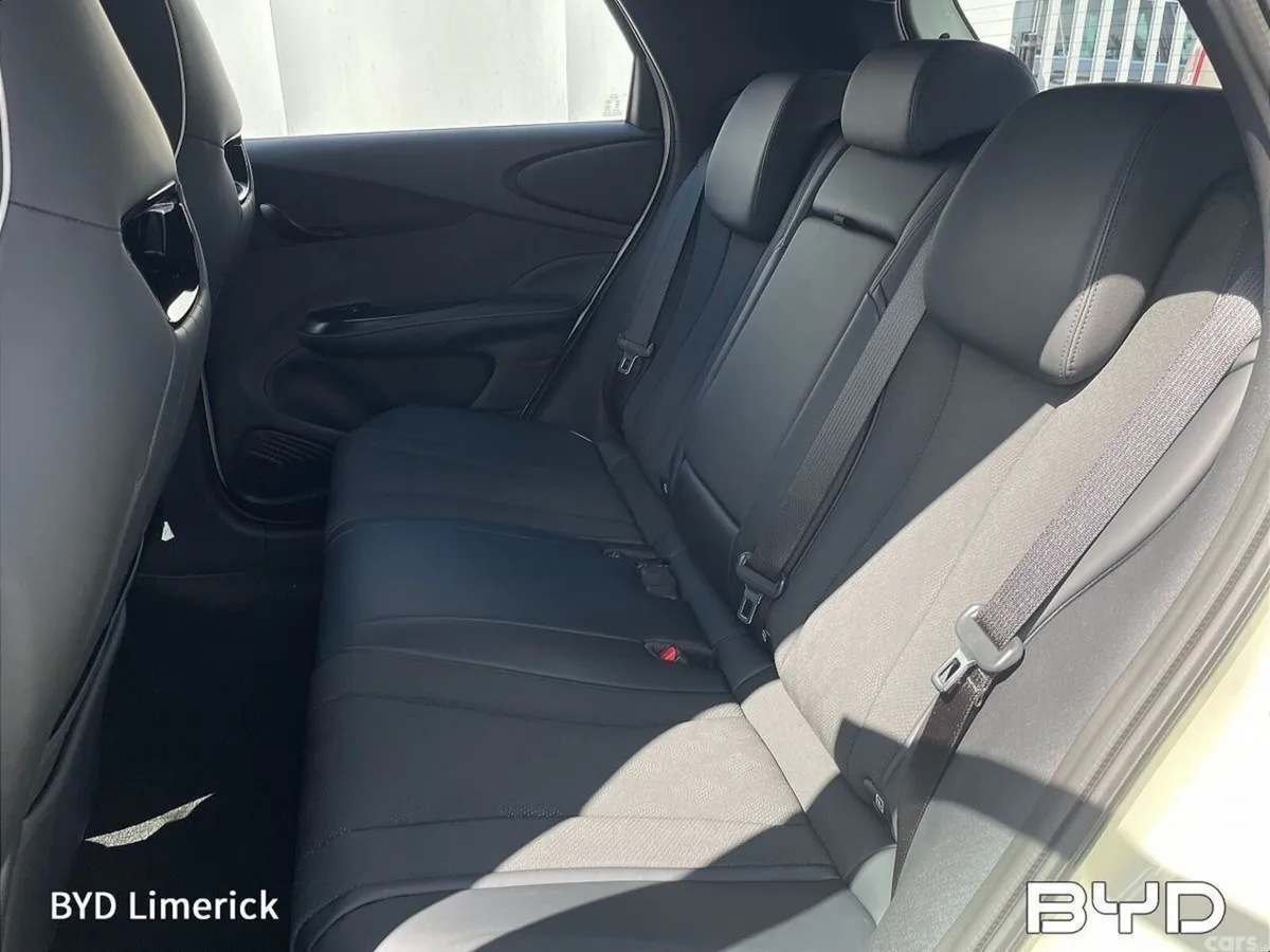 BYD DOLPHIN Hatchback, Electric, 2025, White