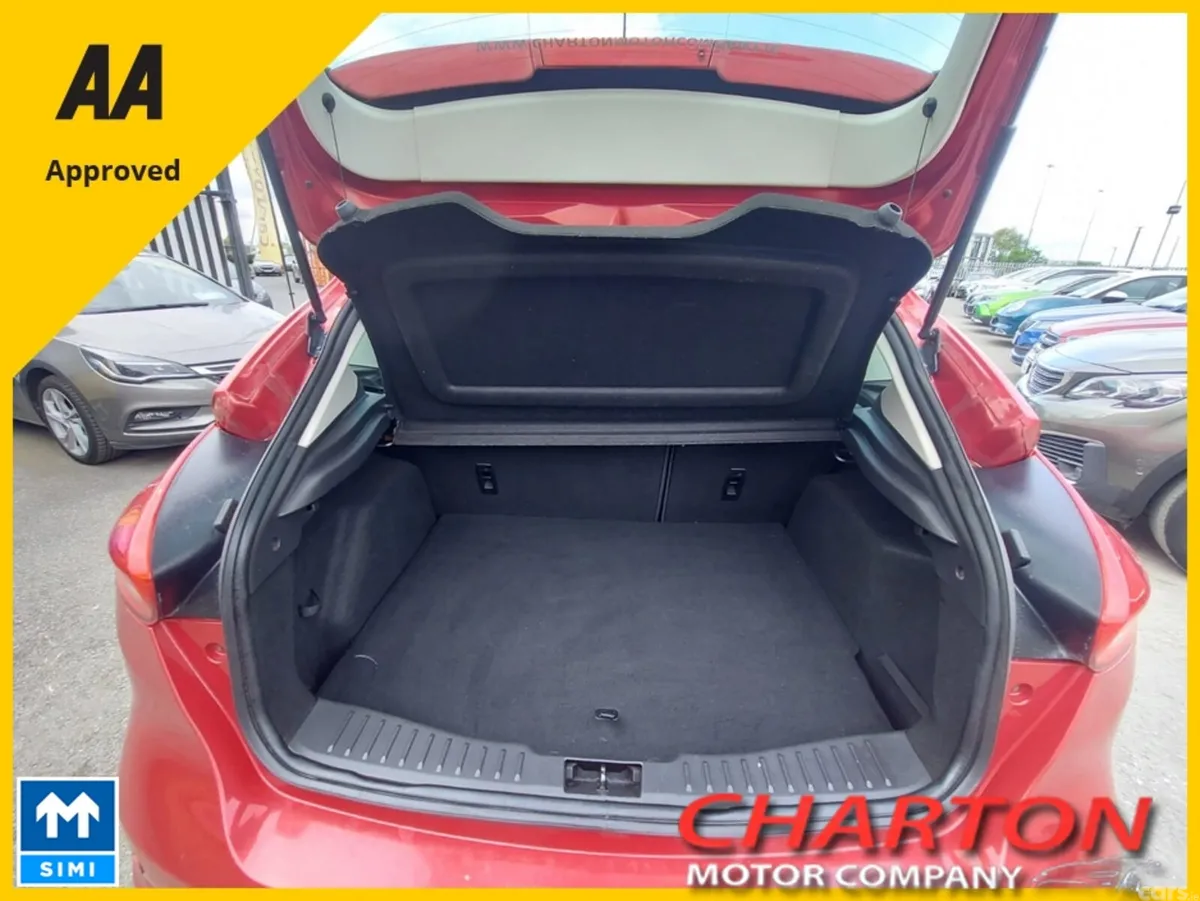 Ford Focus Hatchback, Diesel, 2016, Red