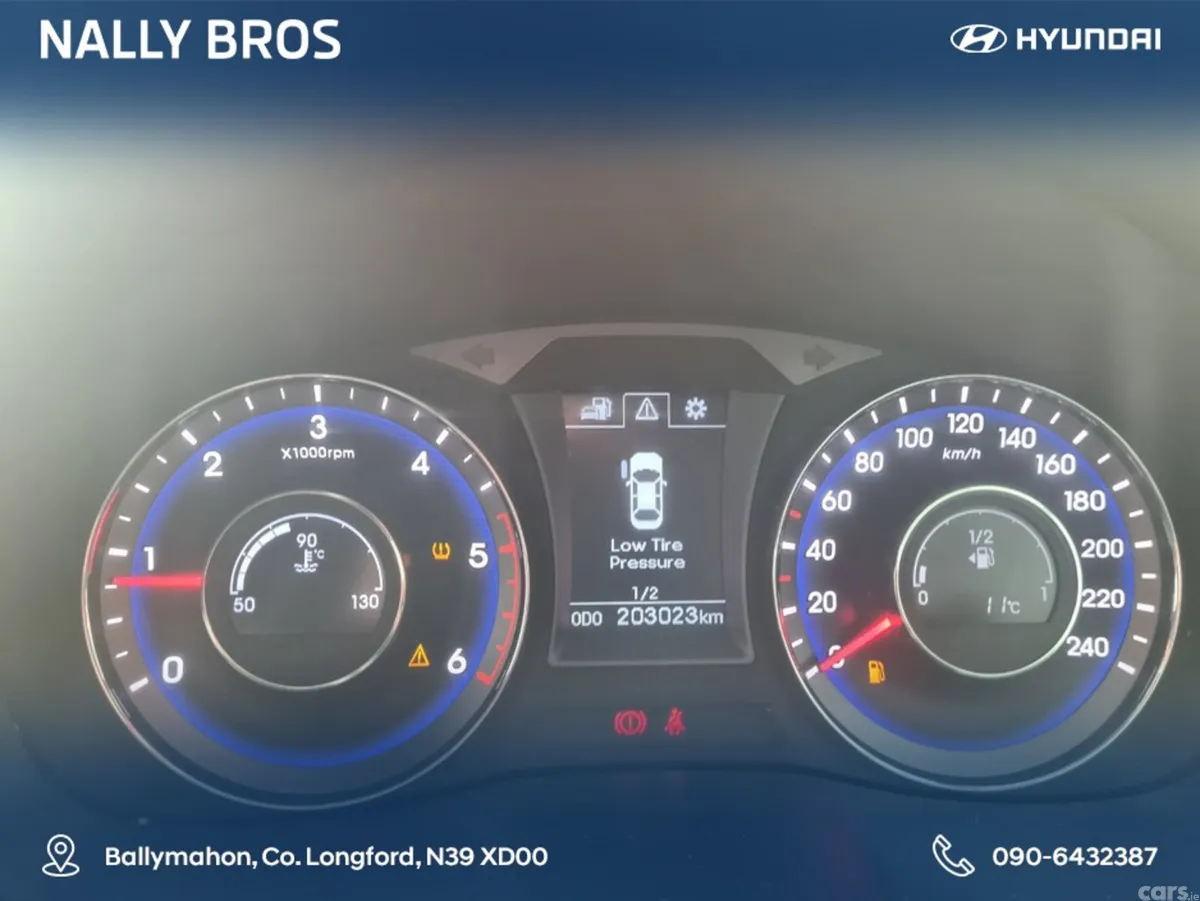 Hyundai i40 Saloon, Diesel, 2016, Silver