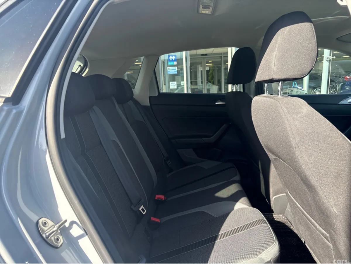 Volkswagen Polo Hatchback, Petrol, 2018, White