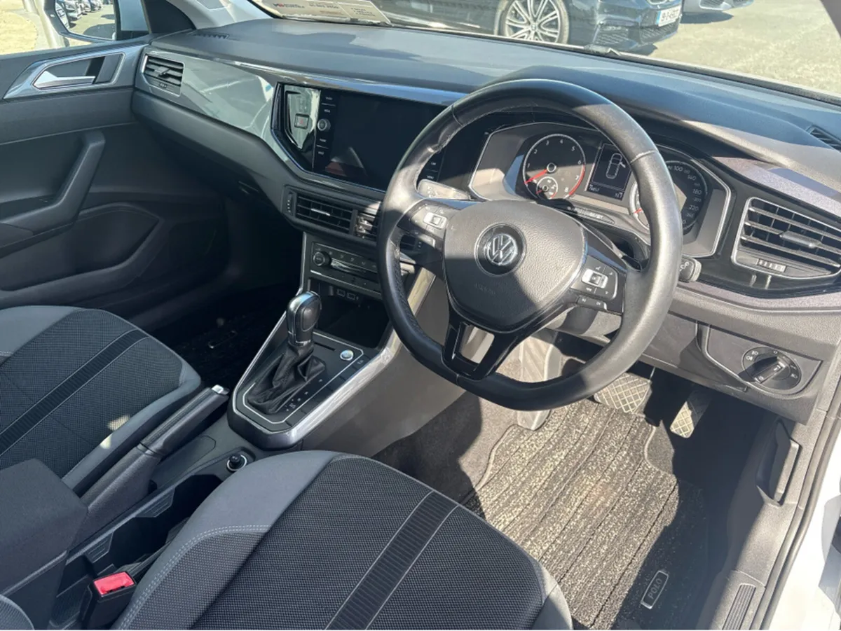 Volkswagen Polo Hatchback, Petrol, 2018, White