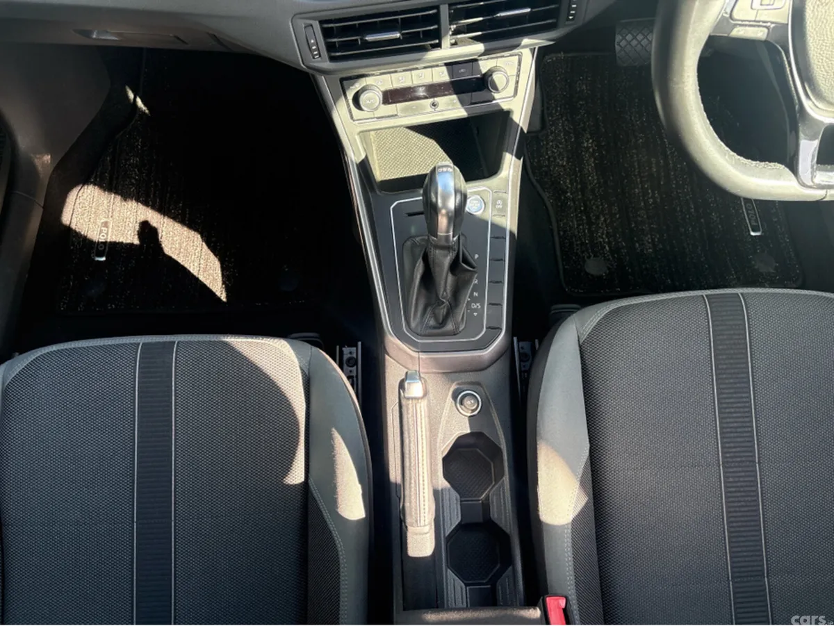 Volkswagen Polo Hatchback, Petrol, 2018, White