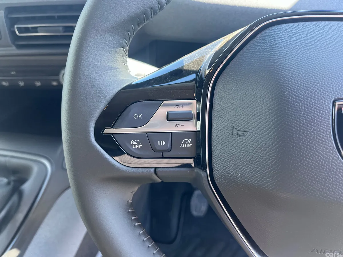 Peugeot Rifter MPV, Diesel, 2027, Black