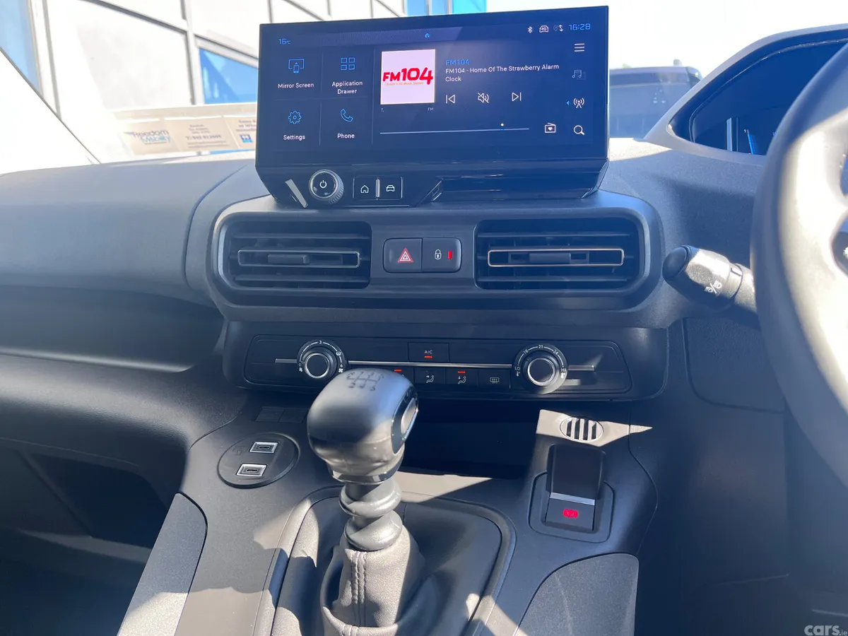 Peugeot Rifter MPV, Diesel, 2027, Black