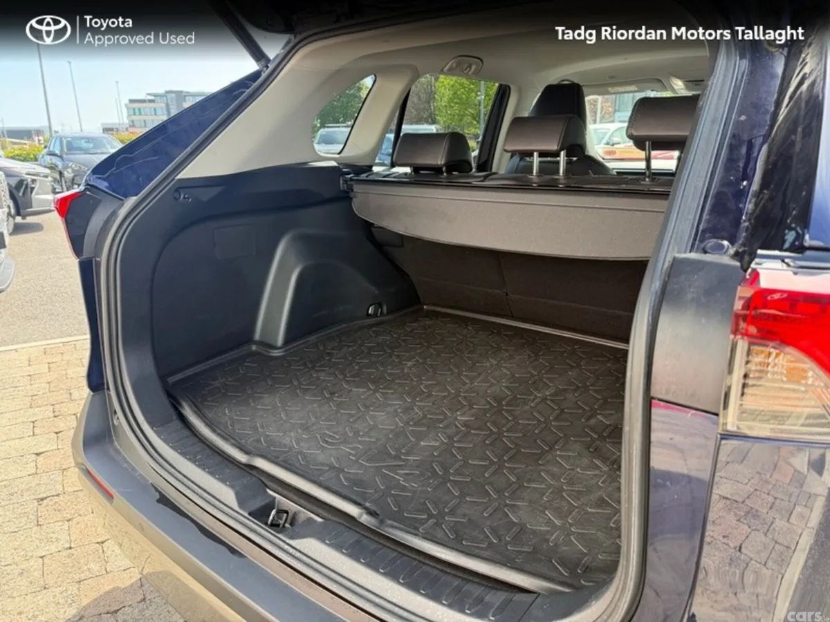 Toyota RAV4 SUV, Petrol Hybrid, 2023, Blue