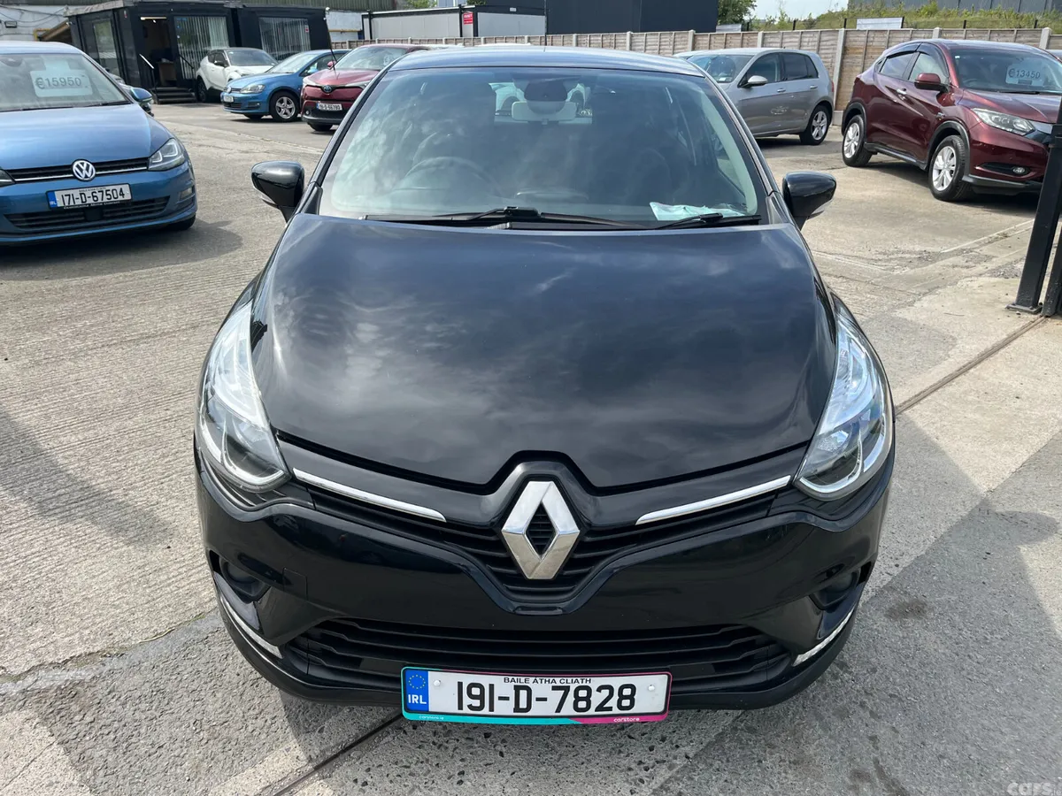 Renault Clio Hatchback, Petrol, 2019, Black