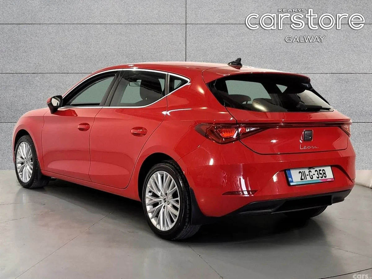 SEAT Leon SUV, Petrol, 2021, Red